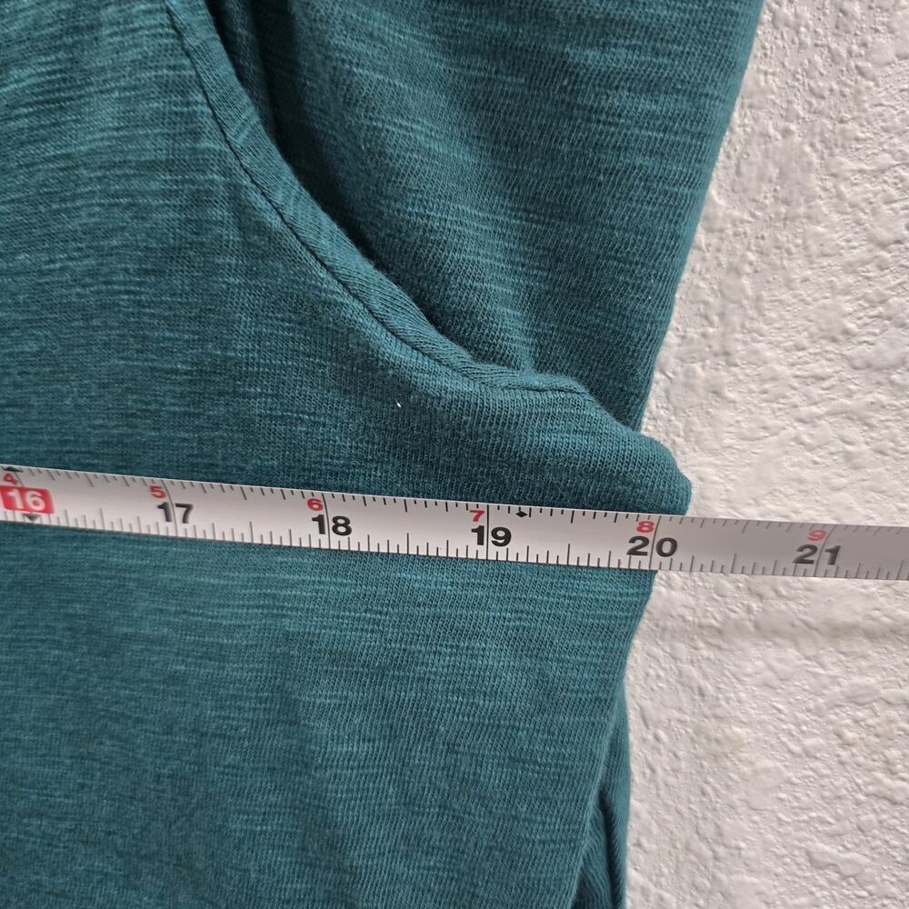 Chico’s Green Long Sleeve Puff Shoulder Top Size 2 (M) V-Neck Soft Knit Blouse - Picture 6 of 7